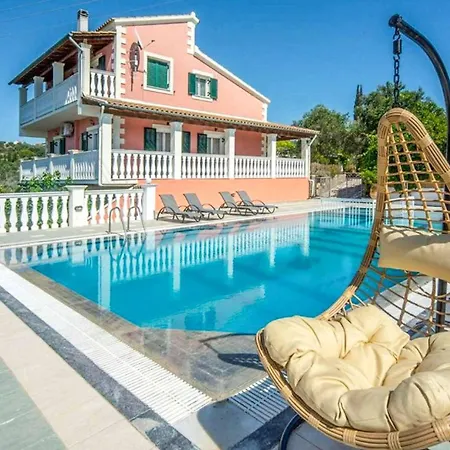 Amalia Villa *